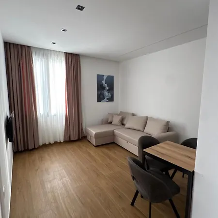 Apartment Riverside Tragjas