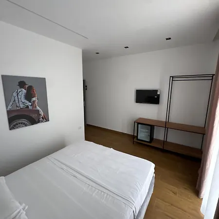 Apartment Riverside Tragjas