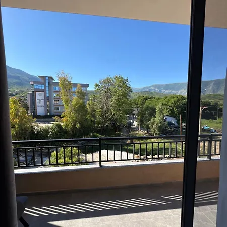 Apartment Riverside Tragjas