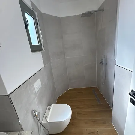 Riverside Apartment *