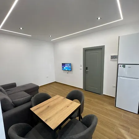 Riverside Apartment *