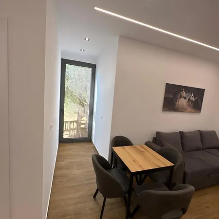 Apartment Riverside Trajas