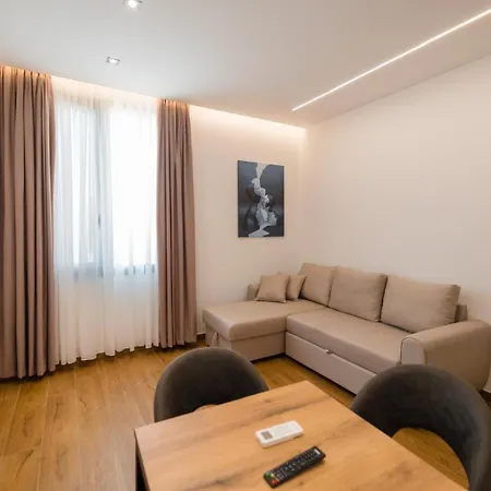 Riverside Apartamento