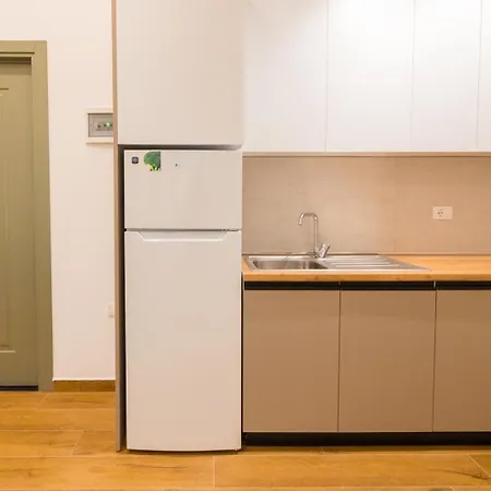 Apartamento Riverside Tragjas