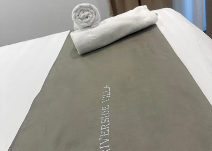 Riverside 公寓 Trajas